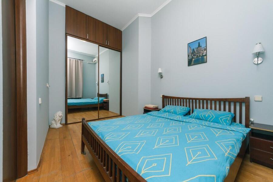 Apartments in Center metro Olimpiyskay Velyka Vaselkivska street Kiev Eksteriør bilde